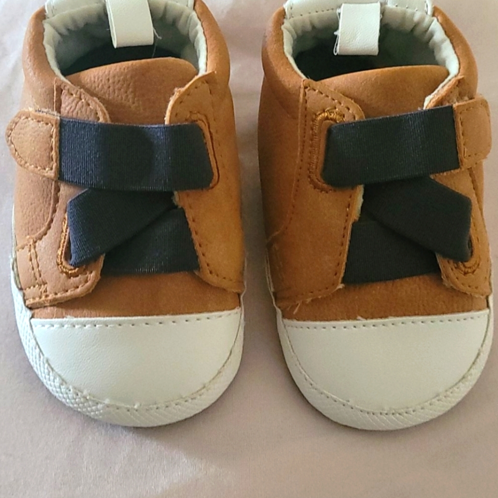 Newborn shoe